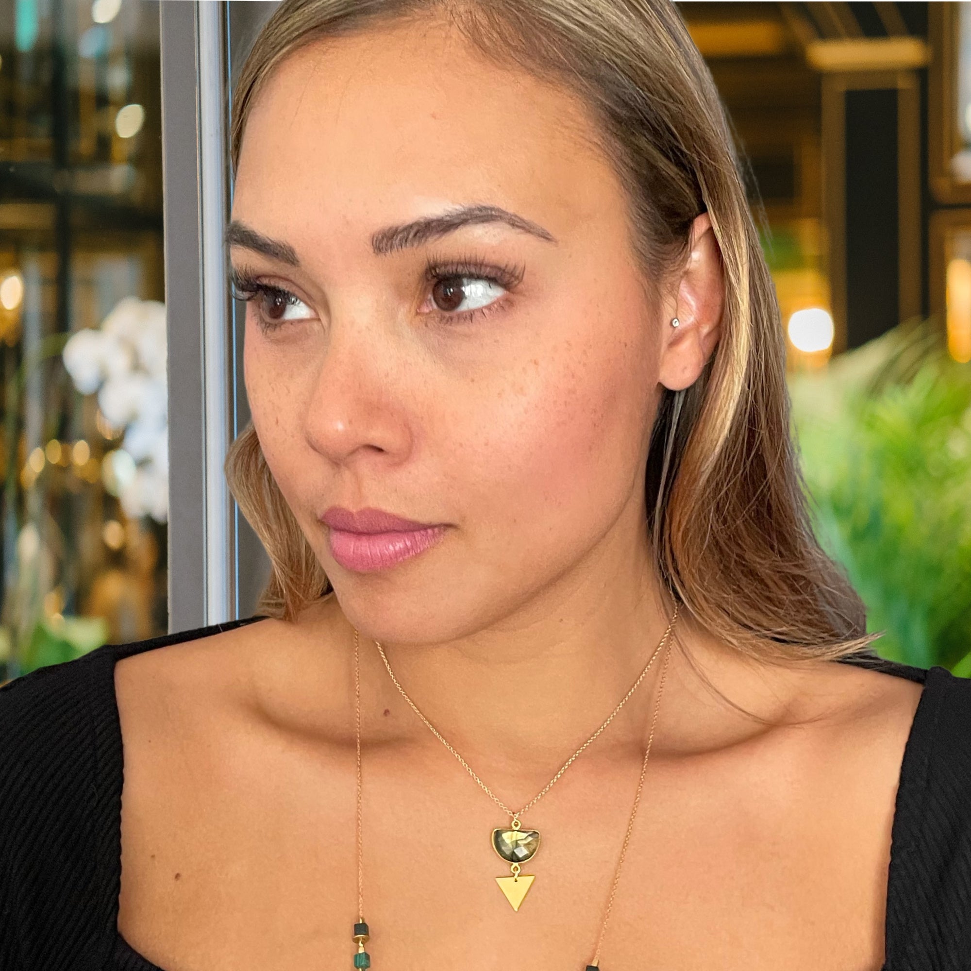 Embrie Pendant Necklace – A handcrafted necklace by Alysian.