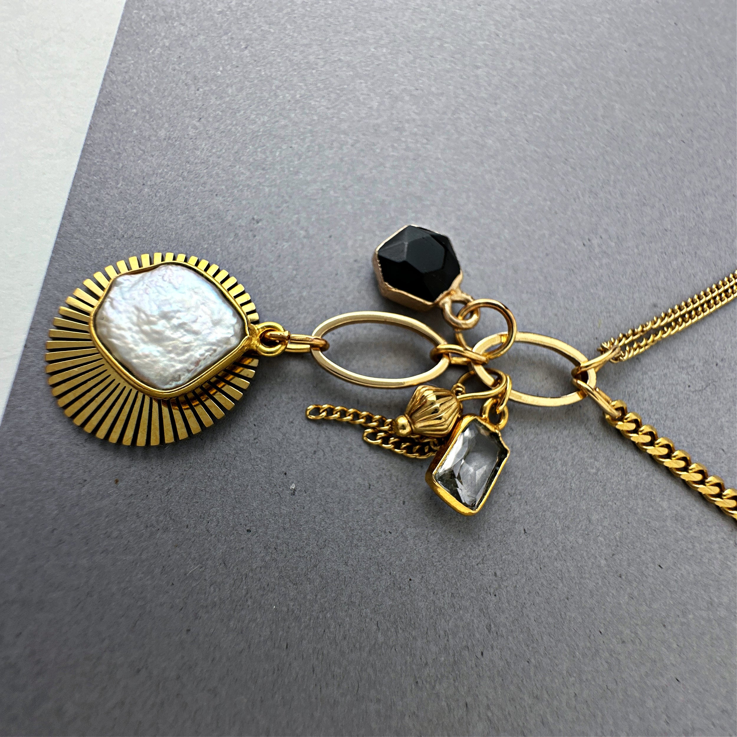 Kinley Cluster Pendant Necklace – A handcrafted necklace by Alysian.