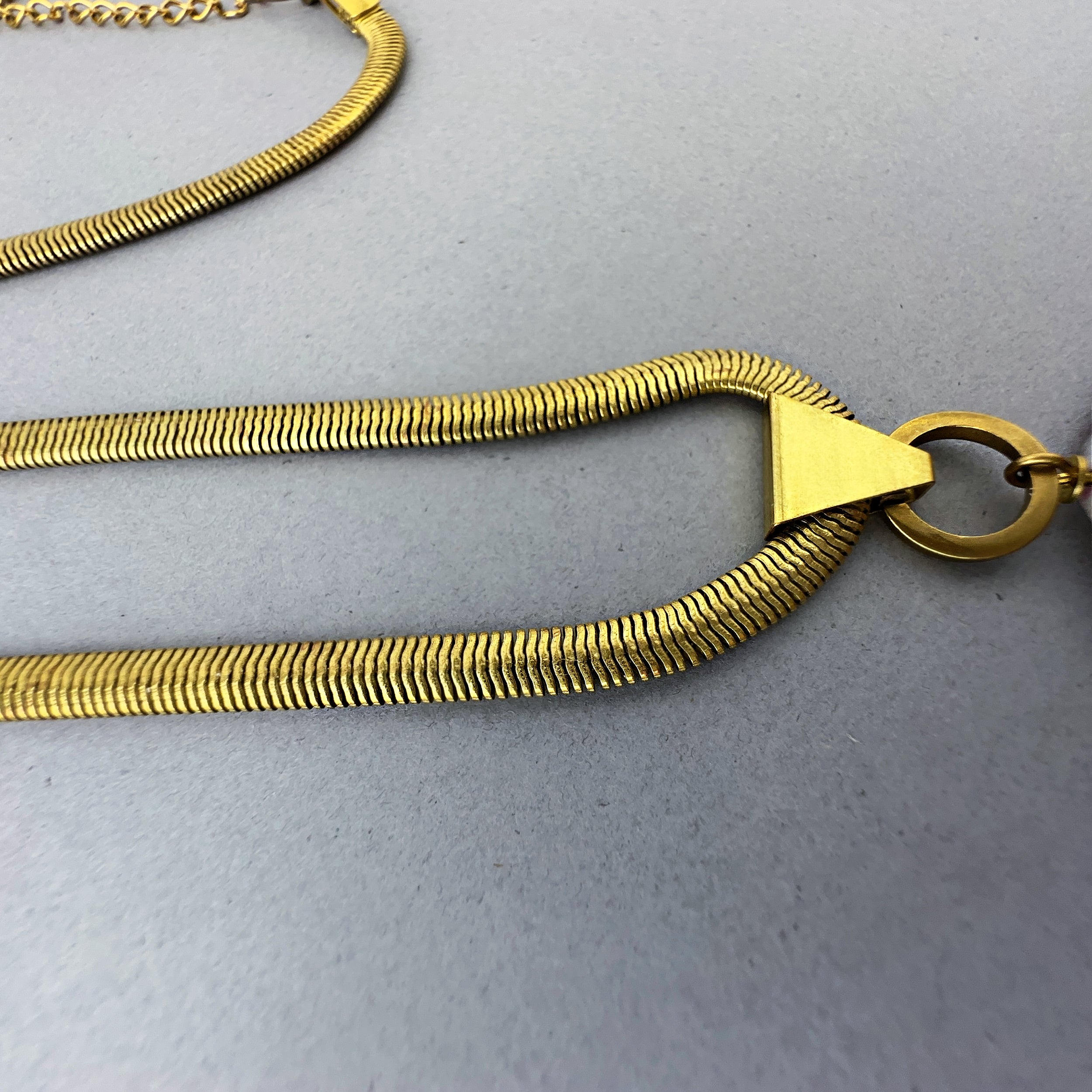 Neith Pendant Necklace – A handcrafted necklace by Alysian.