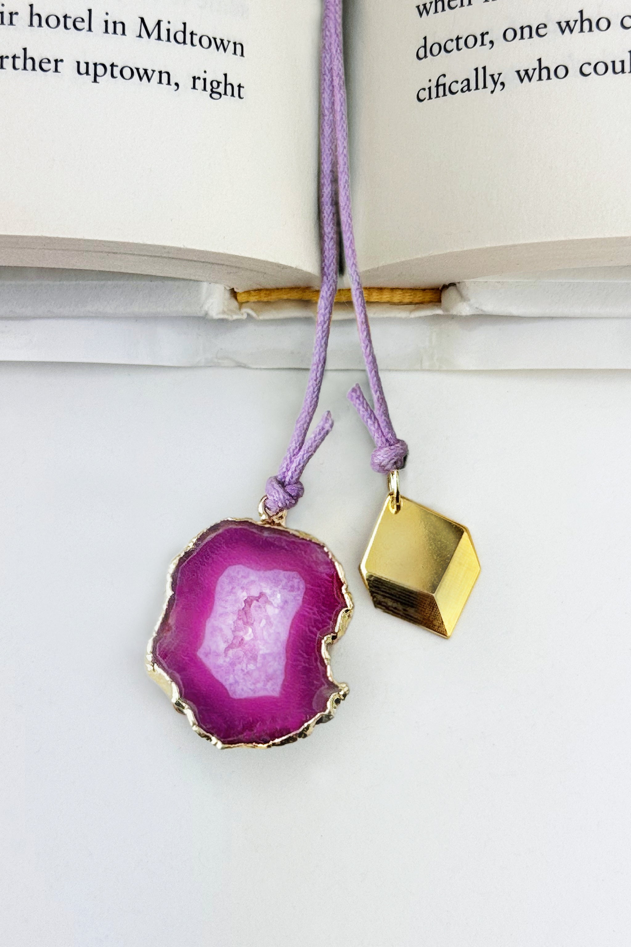 Serra Geode Bookmark – Fuchsia – A handcrafted bookmark by Alysian.