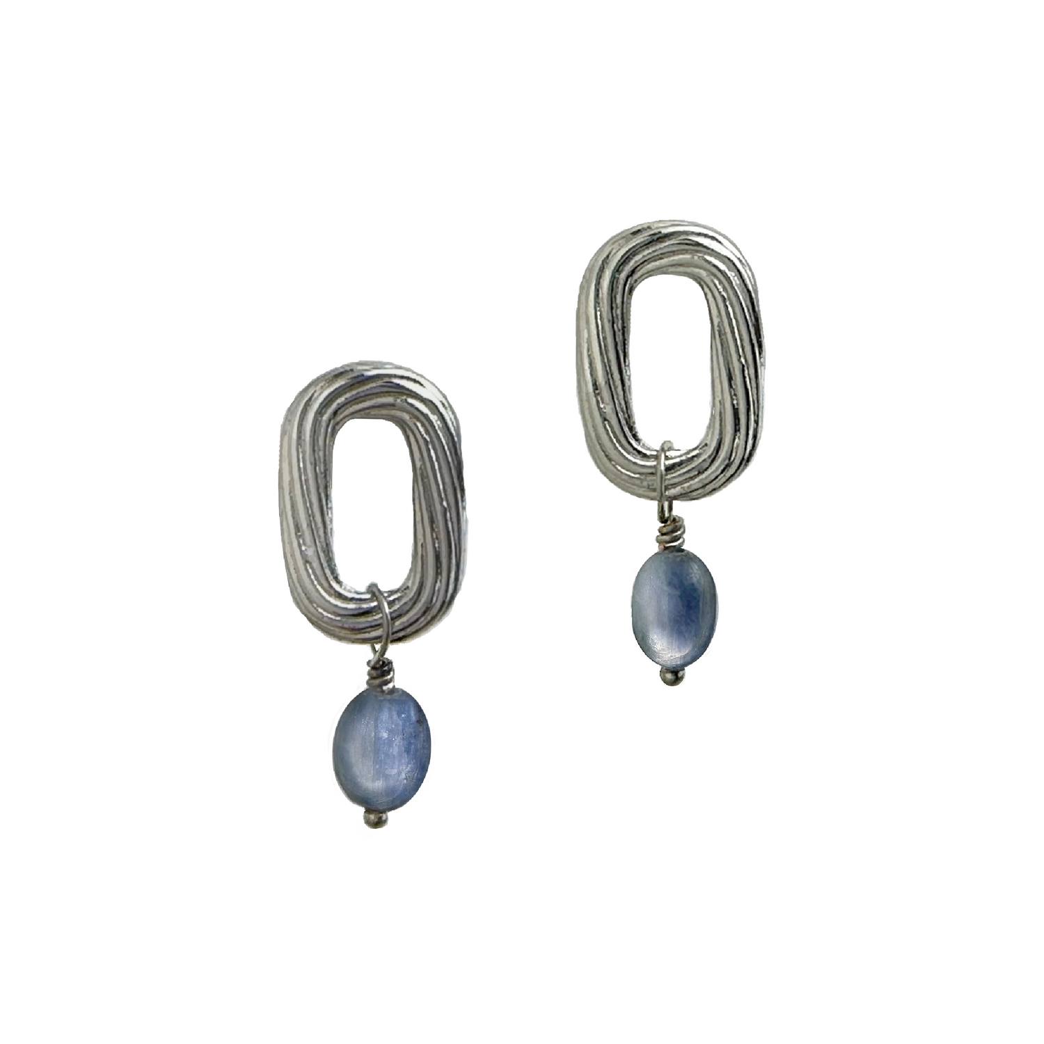 Jardine Kyanite Earring – A handcrafted earrings by Alysian.