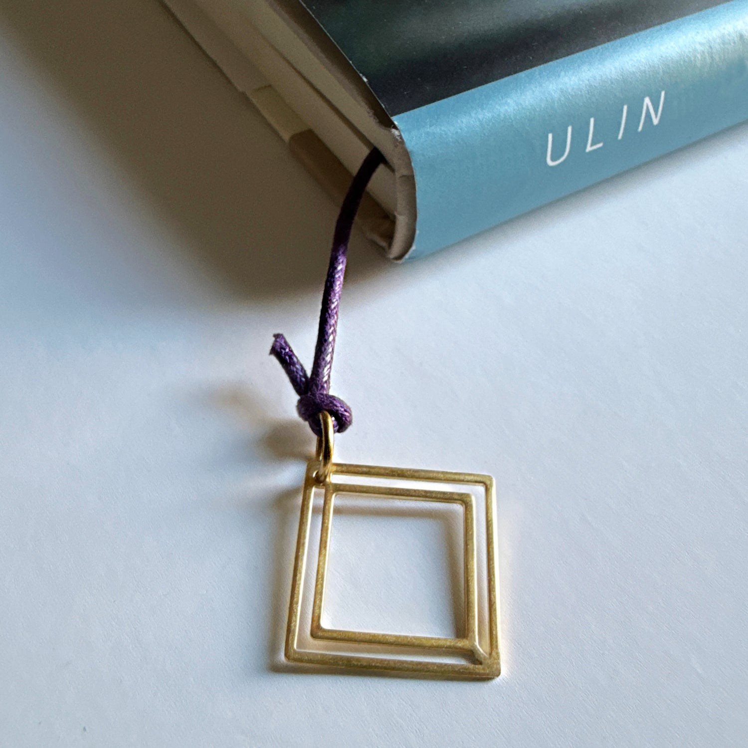 Laven Bookmark