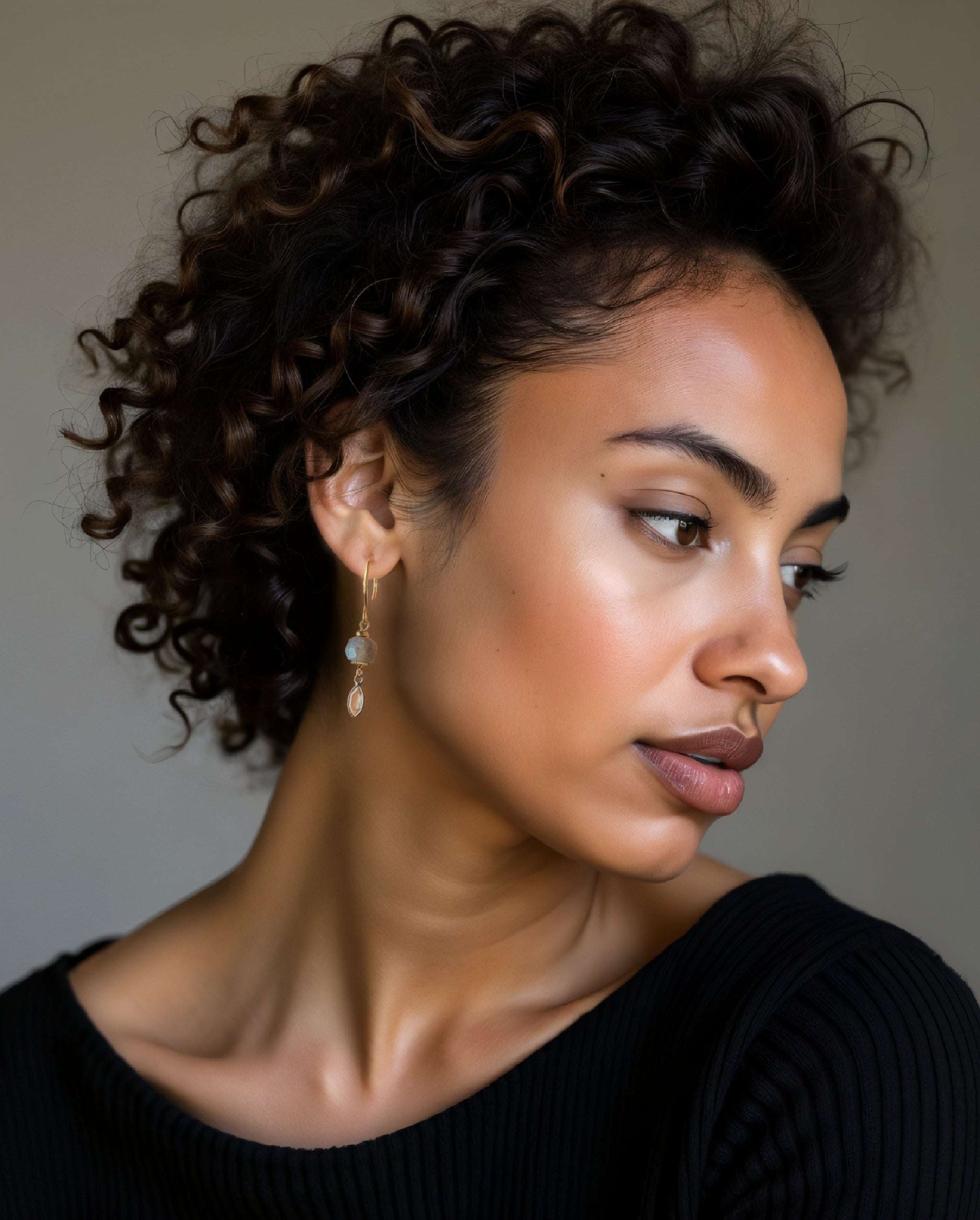 Marlenn Labradorite Earring – A handcrafted earrings by Alysian.