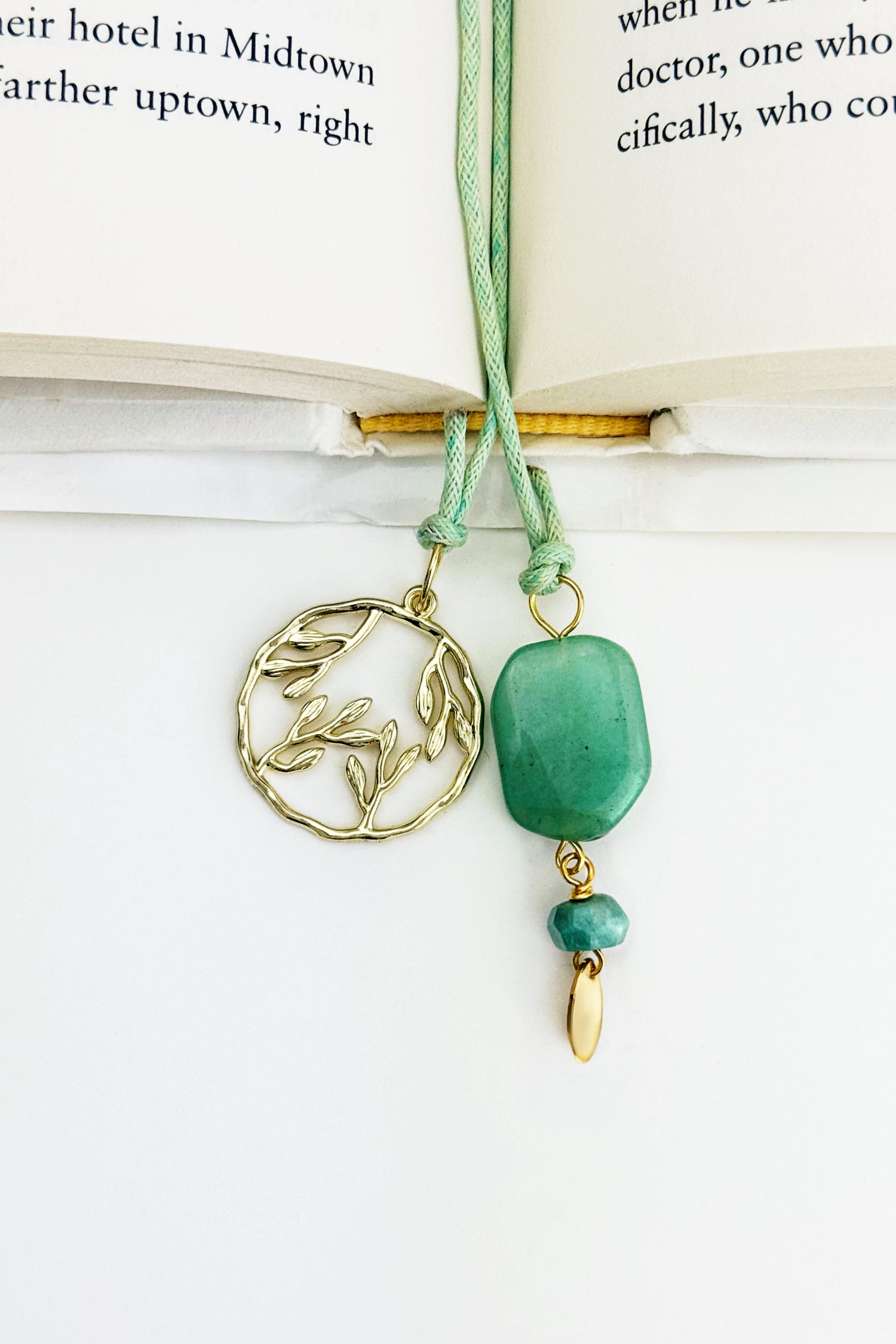 Mai Aventurine + Amazonite Bookmark – A handcrafted bookmark by Alysian.