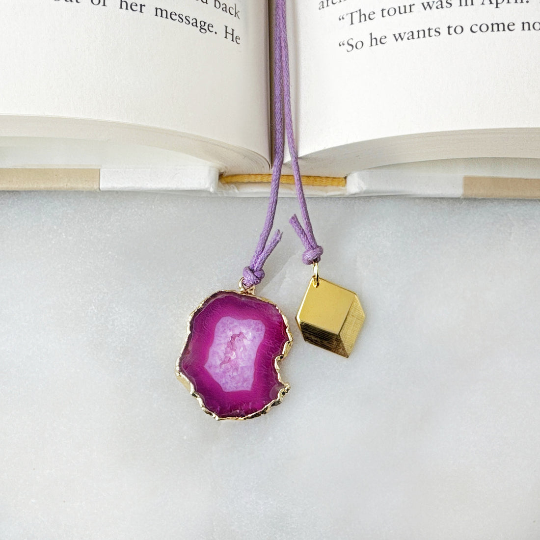 Serra Bookmark (fuschia)