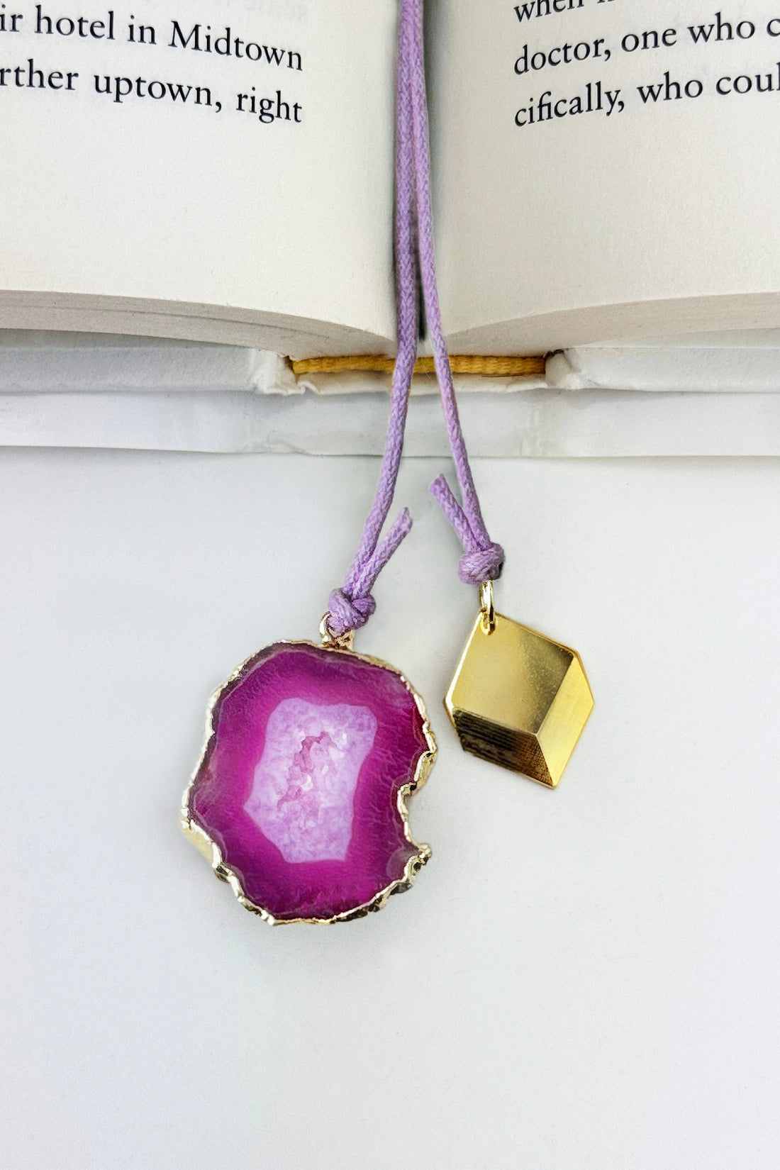 Serra Geode Bookmark – Fuchsia – A handcrafted bookmark by Alysian.