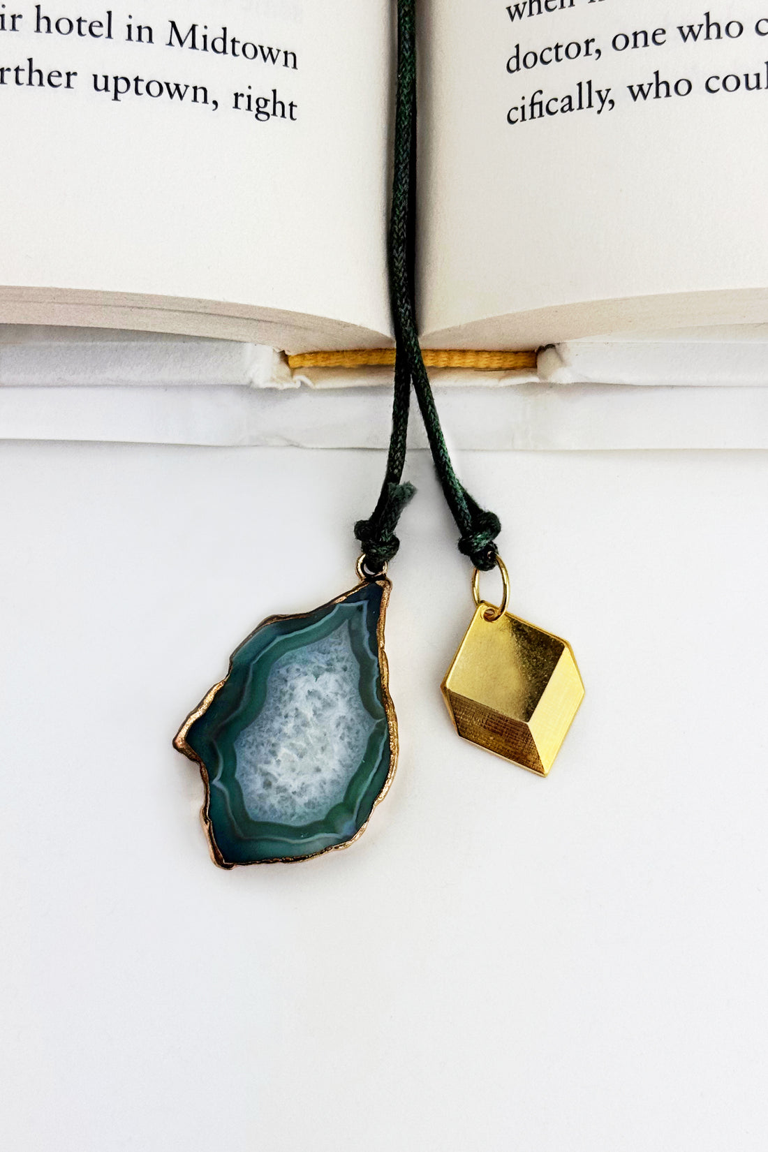 Serra Geode Bookmark – Green – A handcrafted bookmark by Alysian.