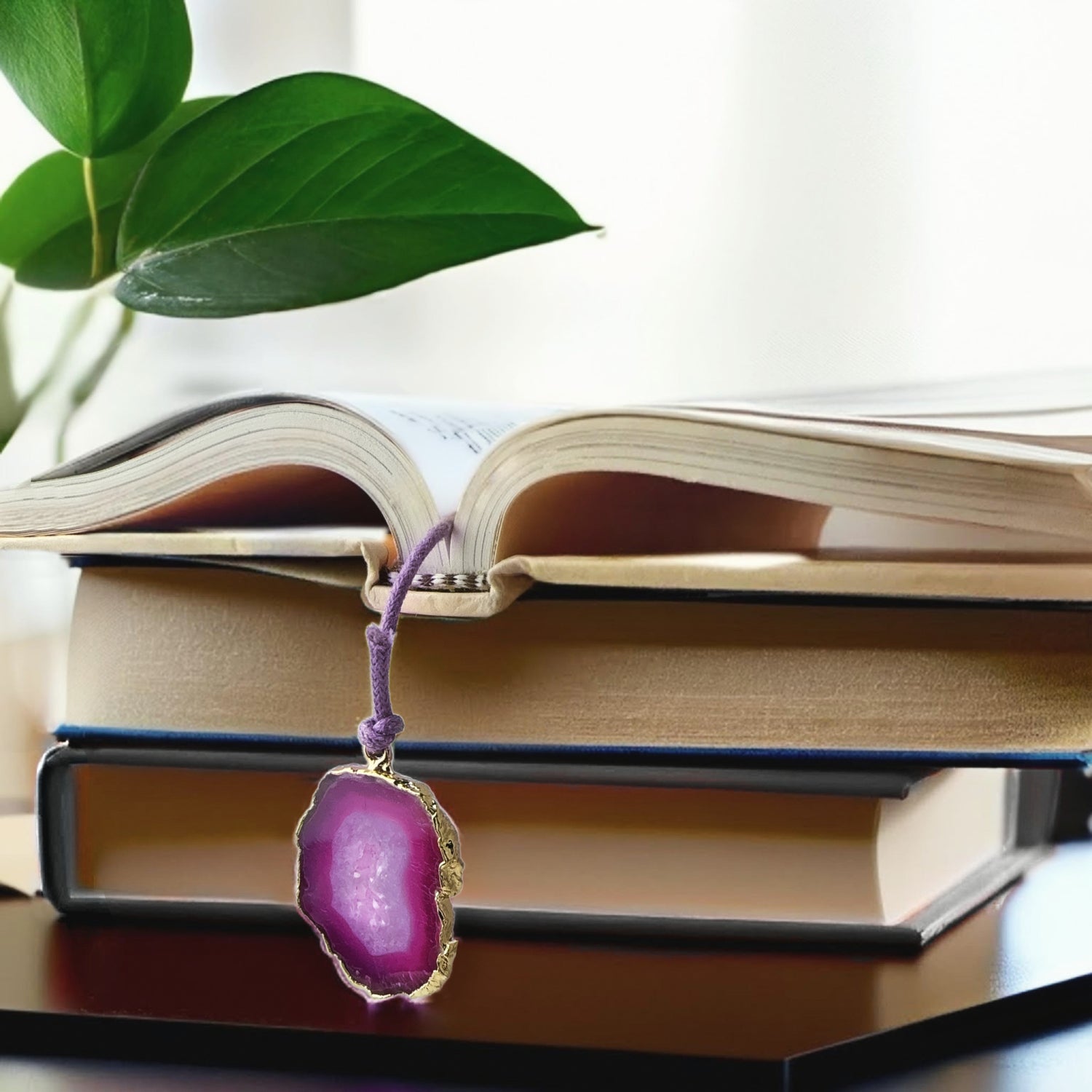 Serra Bookmark (fuschia)