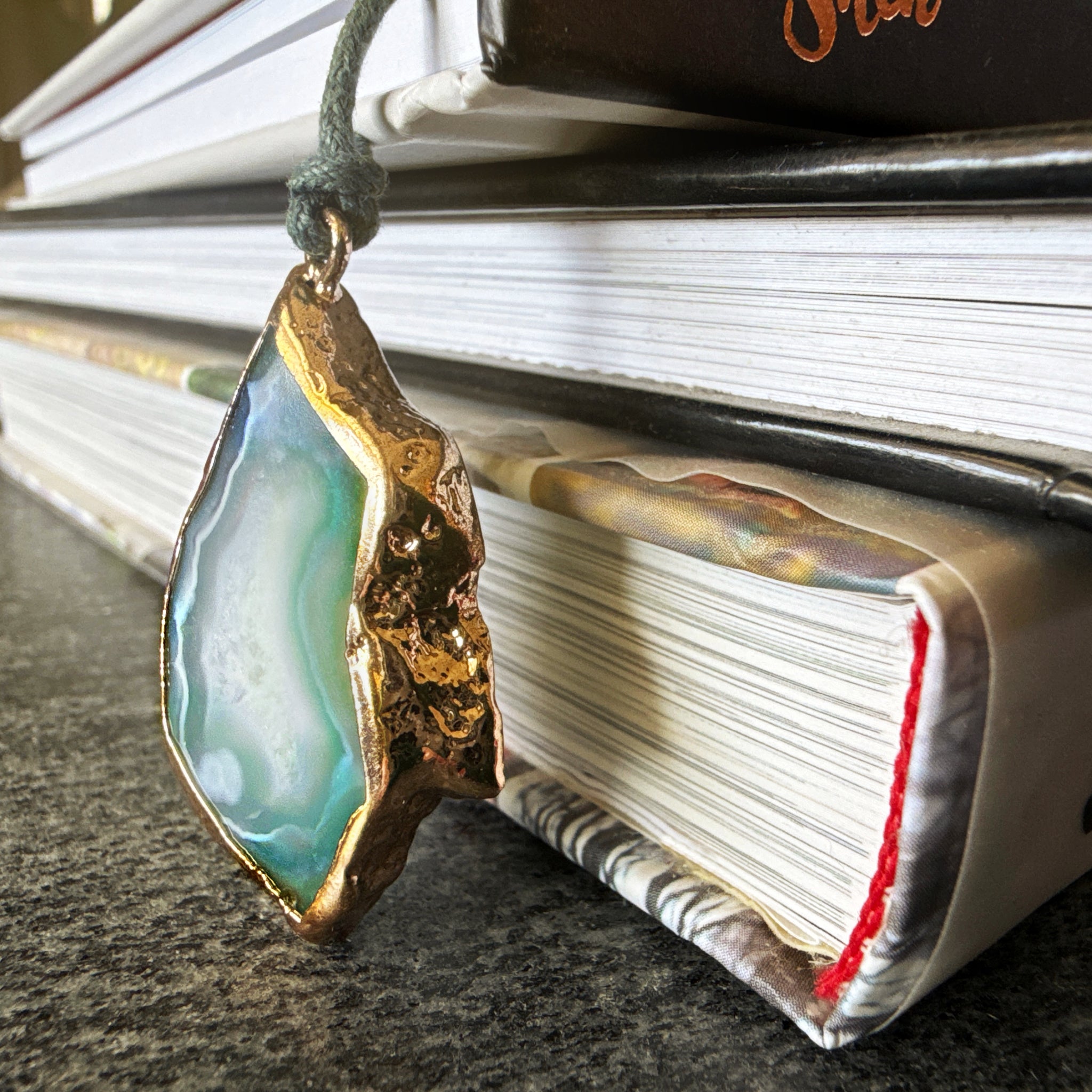 Serra Geode Bookmark – Green – A handcrafted bookmark by Alysian.